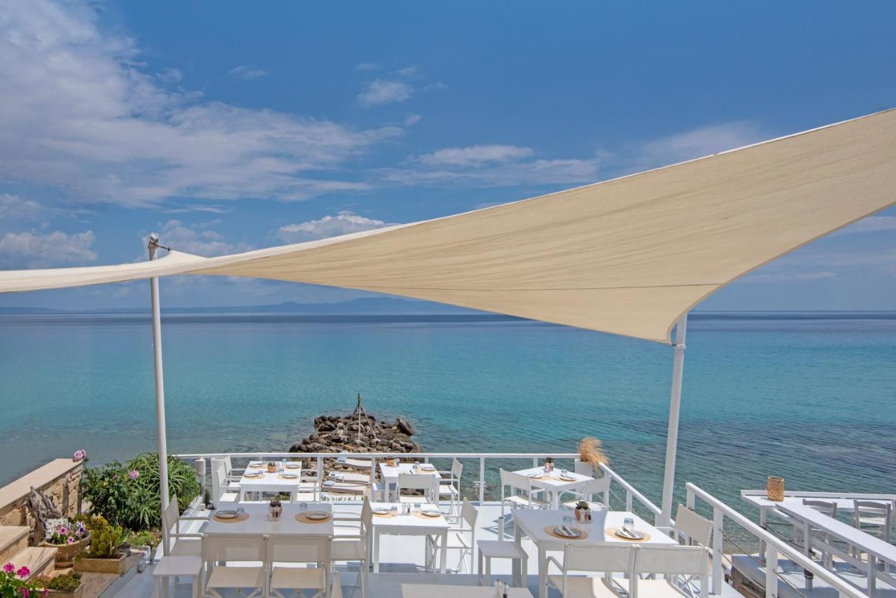 White Suites Resort Афитос Екстериор снимка