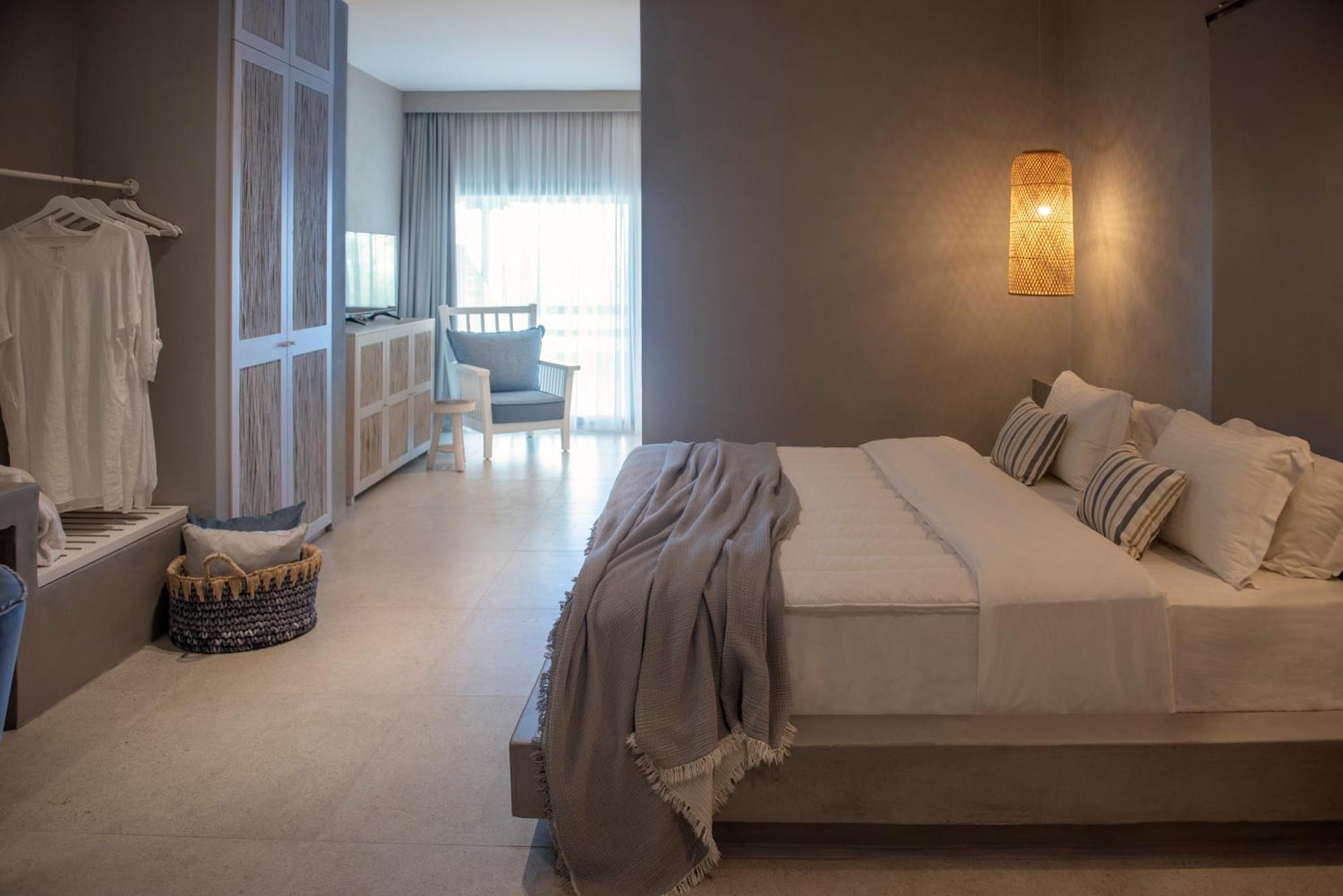White Suites Resort Афитос Екстериор снимка